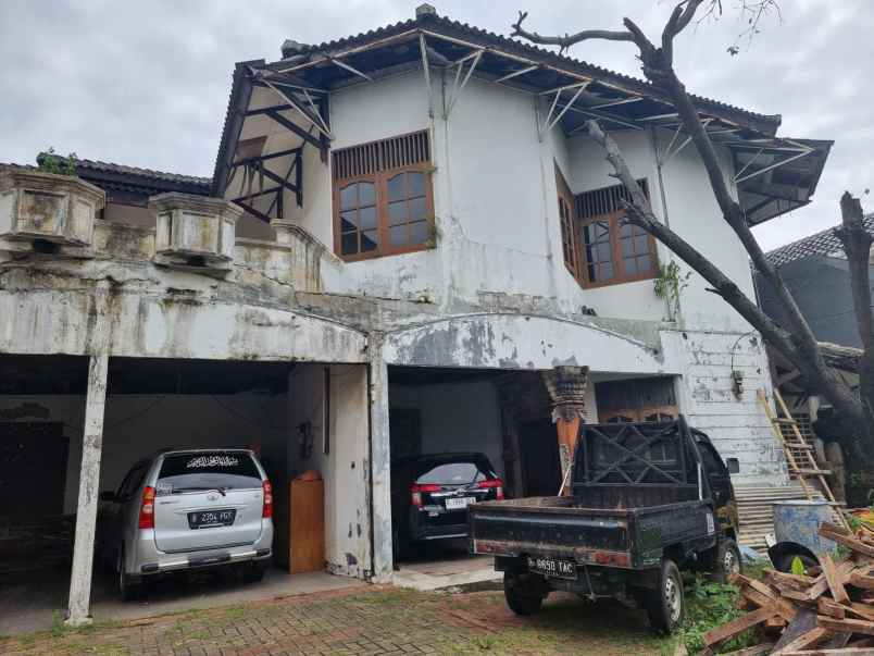 dijual tanah jalan komplek billy moon