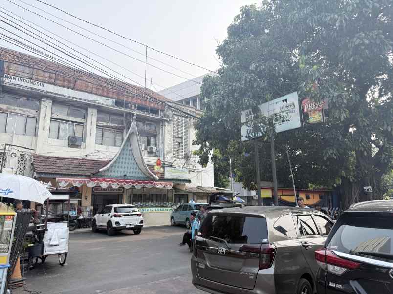 dijual tanah jalan veteran