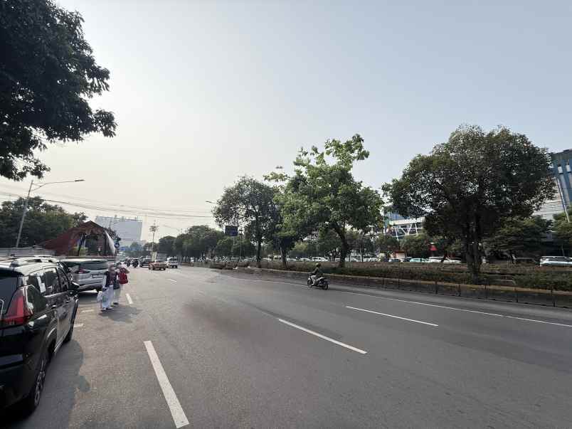 dijual tanah jalan veteran