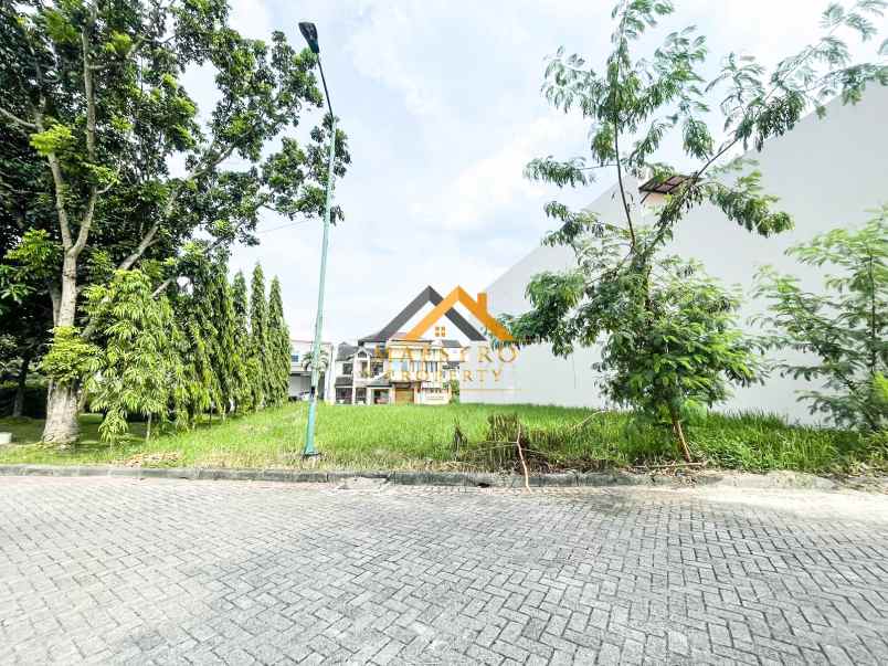 dijual tanah komplek graha metropolitan