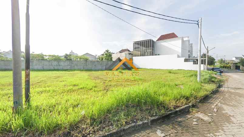 dijual tanah komplek graha metropolitan