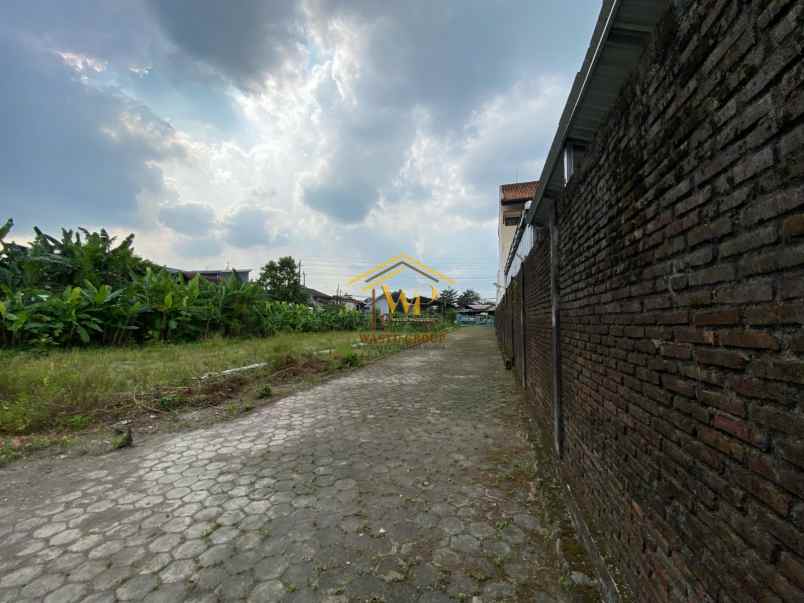 dijual tanah maguwoharjo kec depok kab