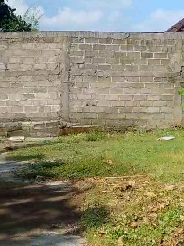 dijual tanah perum dalung permai