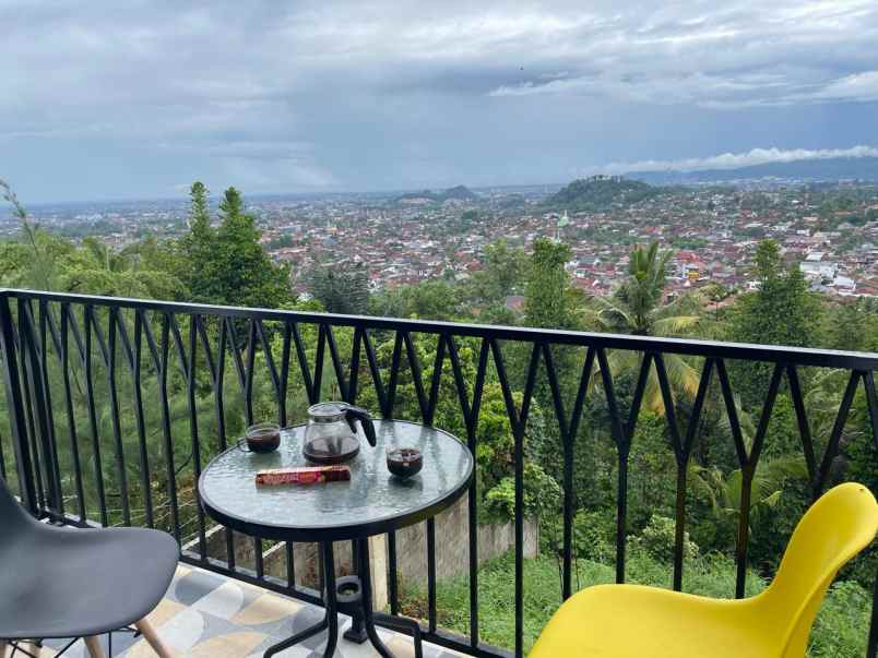 dijual villa batu kalam