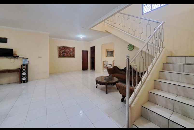 dijual villa jl kp pasir madin rt 001