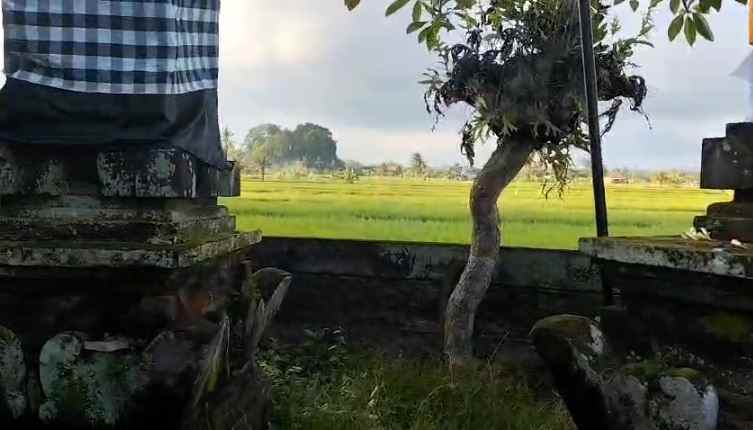 dijual villa komplek vila buruan