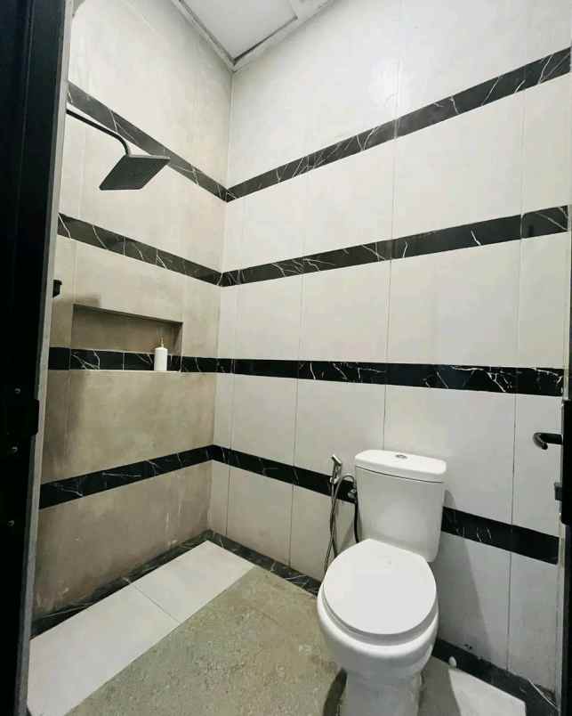 dijual villa sleman utara