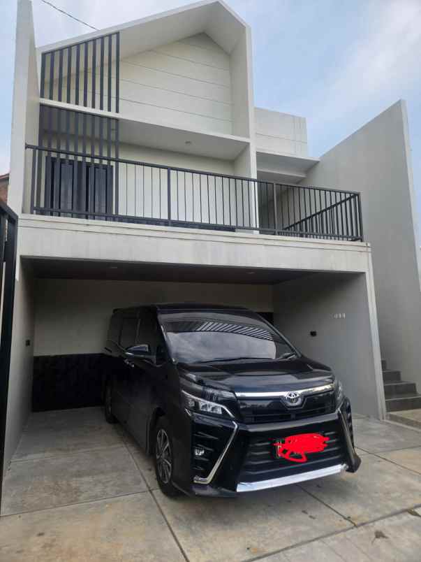 dijuwal rumah jl watukaji gedawang banyumanik semarang