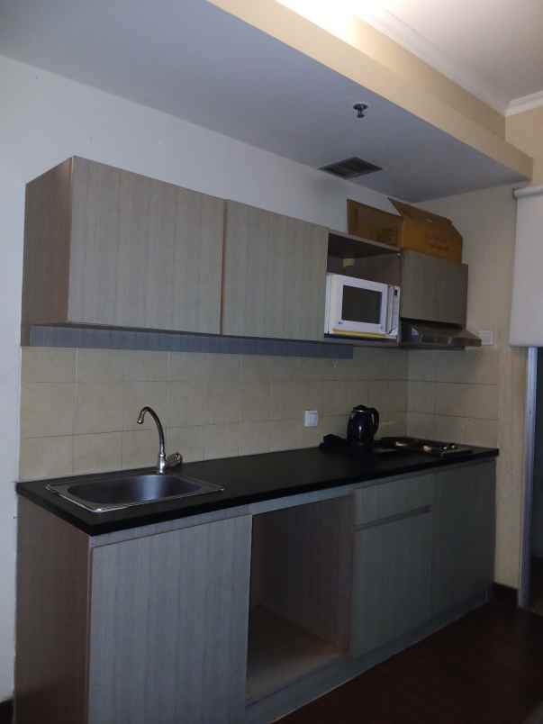 disewakan apartemen jl lodan raya no 2a rt 8