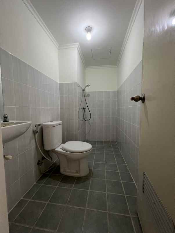 disewakan apartemen puncak dharmahusada surabaya