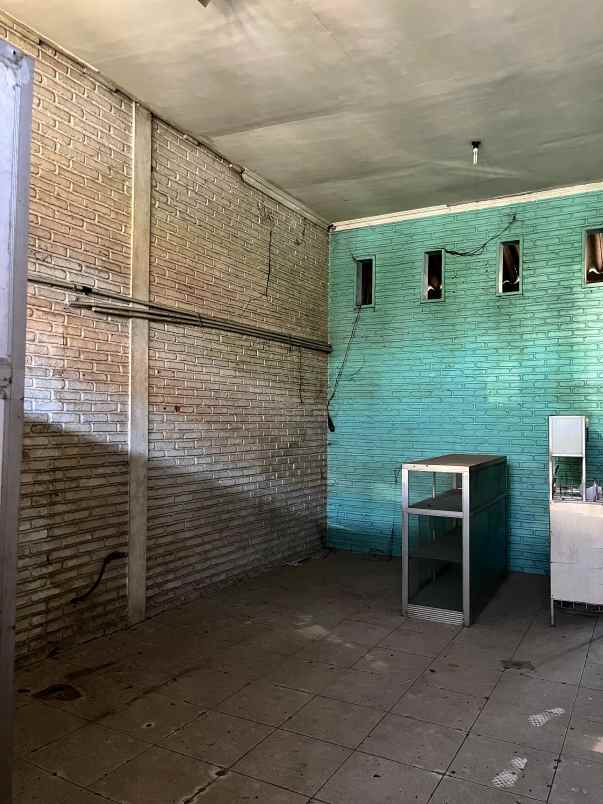 disewakan gudang tanah cocok untuk usaha