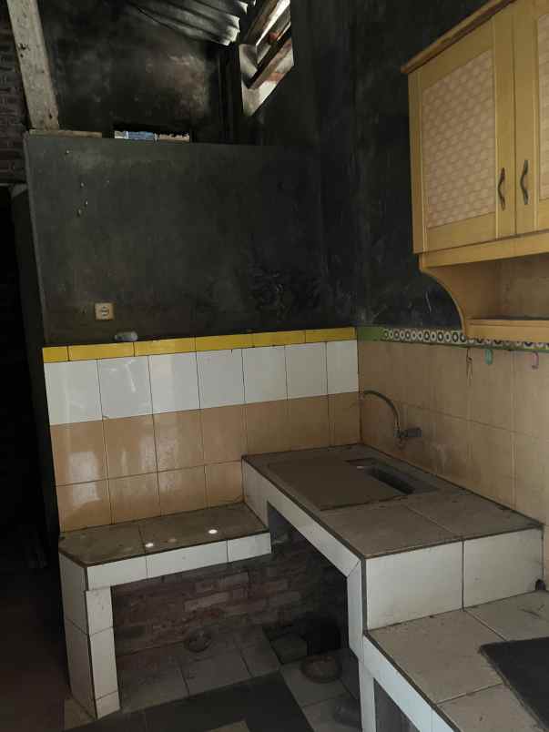 disewakan gudang tanah cocok untuk usaha