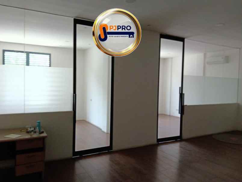 disewakan ruko gudang kantor jalan boulevard raya