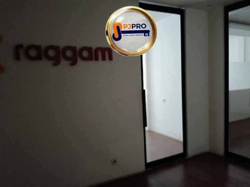 disewakan ruko gudang kantor jalan boulevard raya