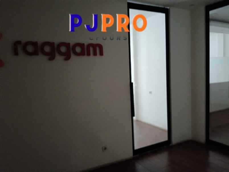 disewakan ruko gudang kantor jalan boulevard raya