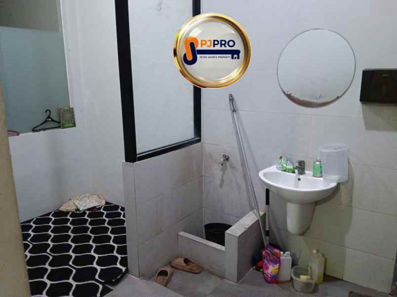 disewakan ruko gudang kantor jalan boulevard raya