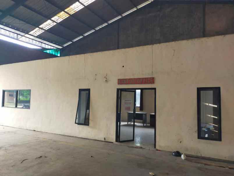 disewakan ruko gudang kantor jalan raya randuagung
