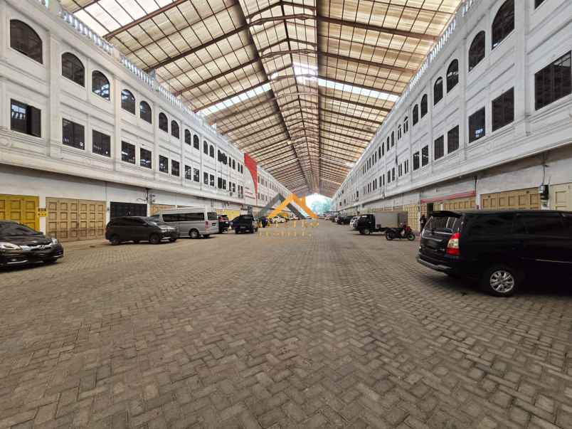 disewakan ruko gudang kantor komplek cbd polonia jl