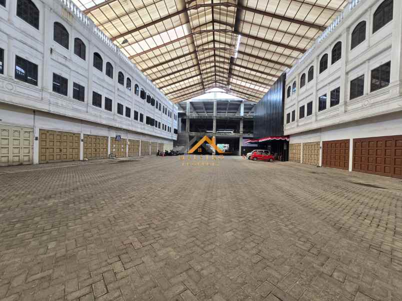 disewakan ruko gudang kantor komplek cbd polonia jl