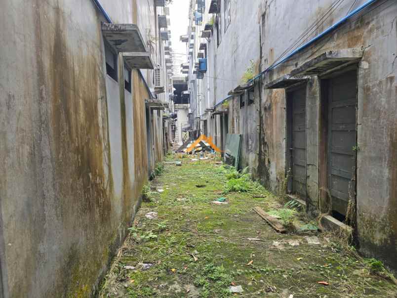 disewakan ruko gudang kantor komplek cbd polonia jl