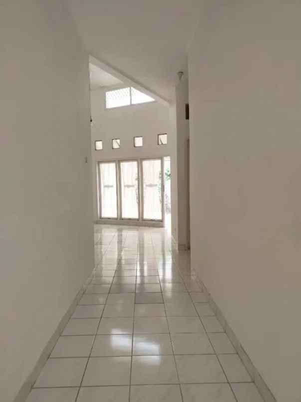 disewakan rumah bsd anggrek loka