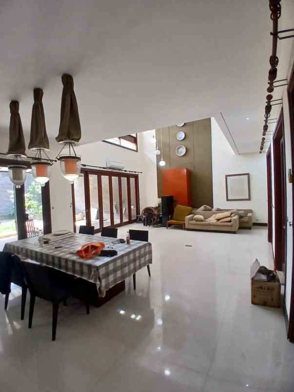 disewakan rumah graha famili