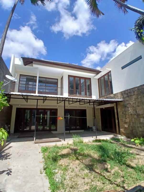 disewakan rumah graha famili