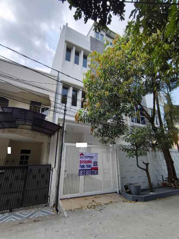disewakan rumah kelapa lilin kelapa gading