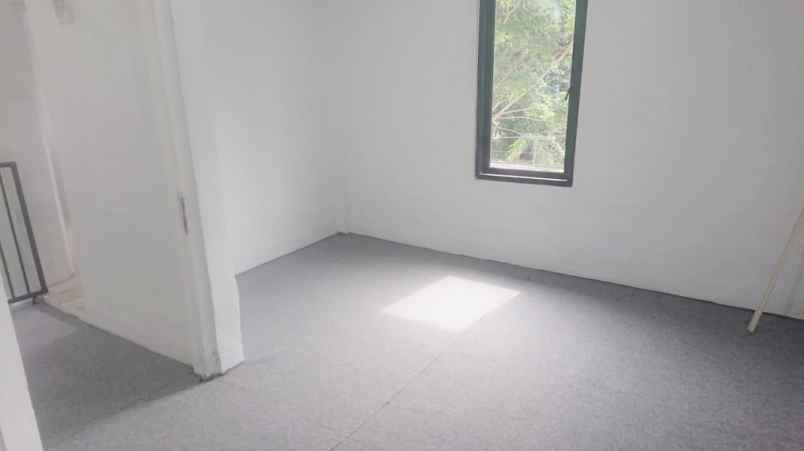 disewakan rumah komplek bina marga no 56