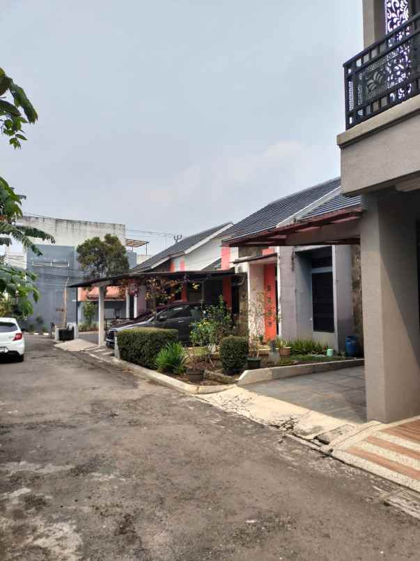 disewakan rumah komplek cihanjuang