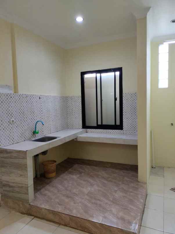 disewakan rumah komplek cihanjuang