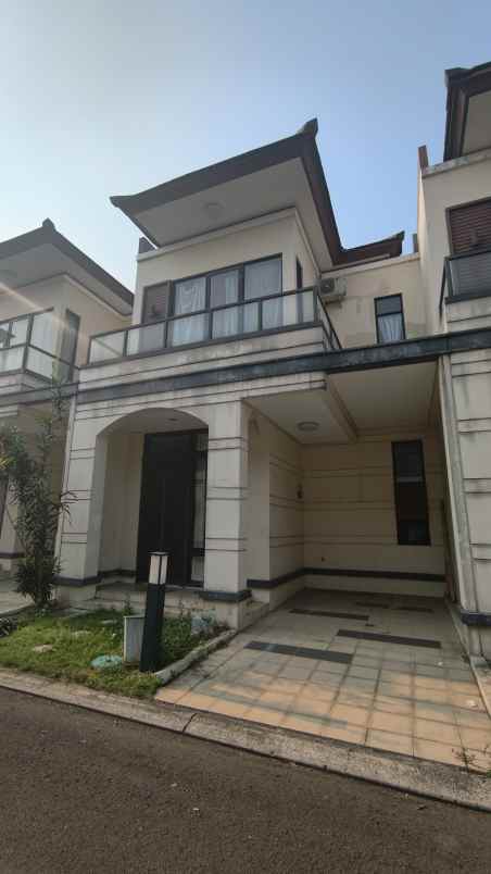 disewakan rumah lavon swan city cluster allura
