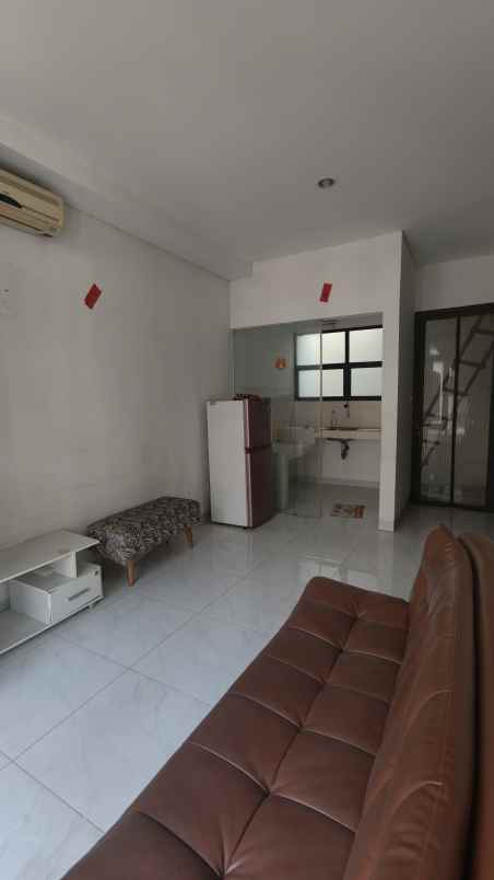 disewakan rumah lavon swan city cluster allura