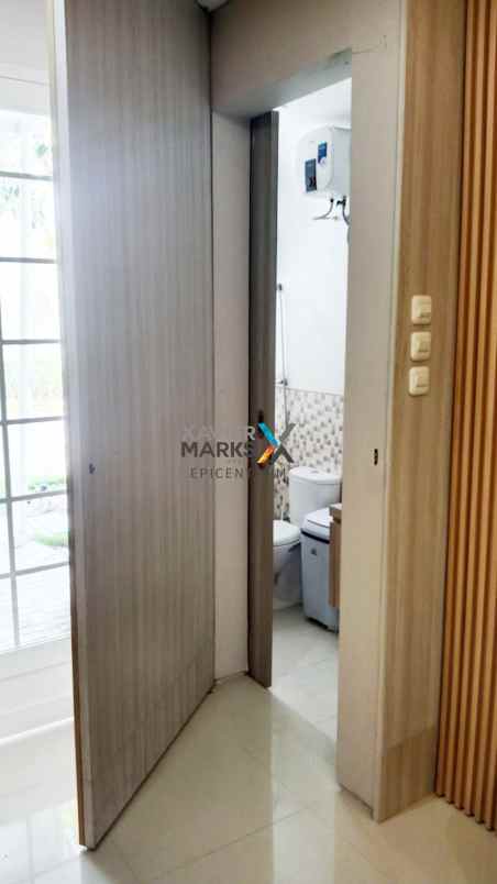 disewakan rumah queensland grand pakuwon new minimalis