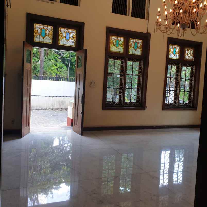 disewakan rumah raya diponegoro
