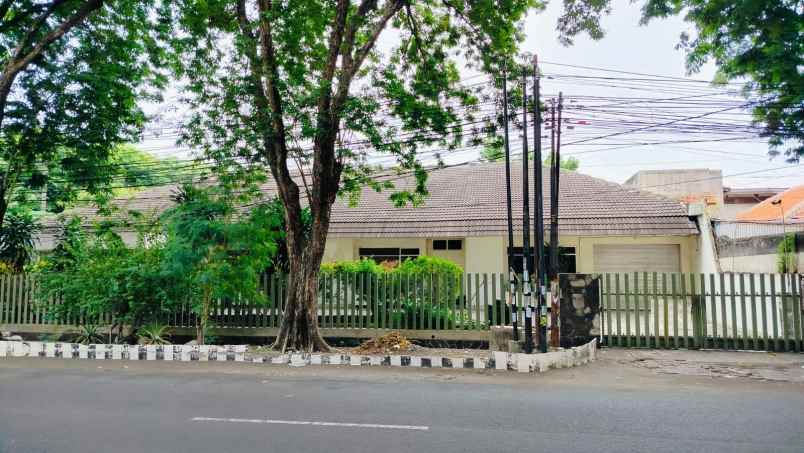 disewakan rumah raya tenggilis kendangsari