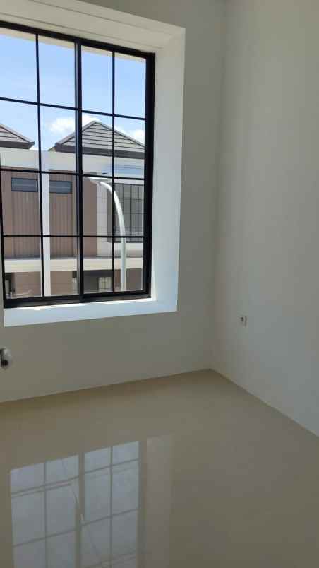 disewakan rumah regency one