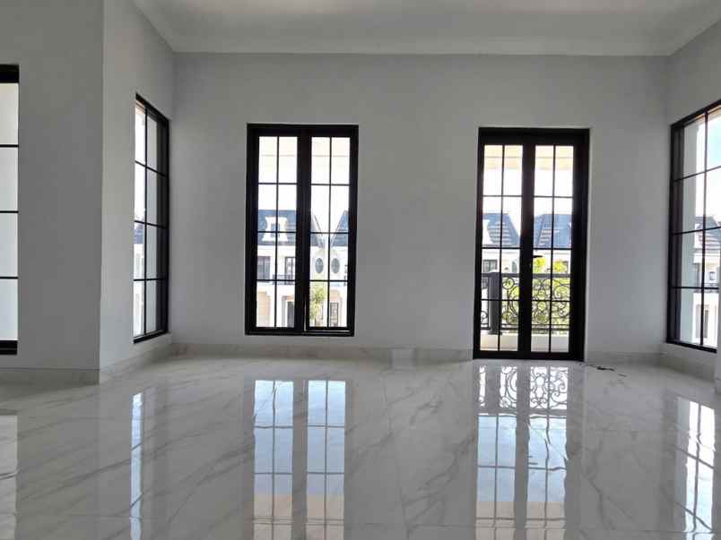 disewakan villa komplek citraland sampali
