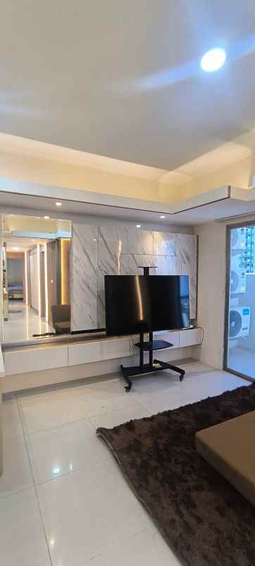 for rent waterplace lantai 25 3 bedrooms full furnish