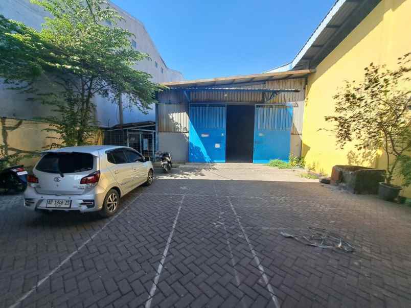 gudang margomulyo jaya pln 2200watt