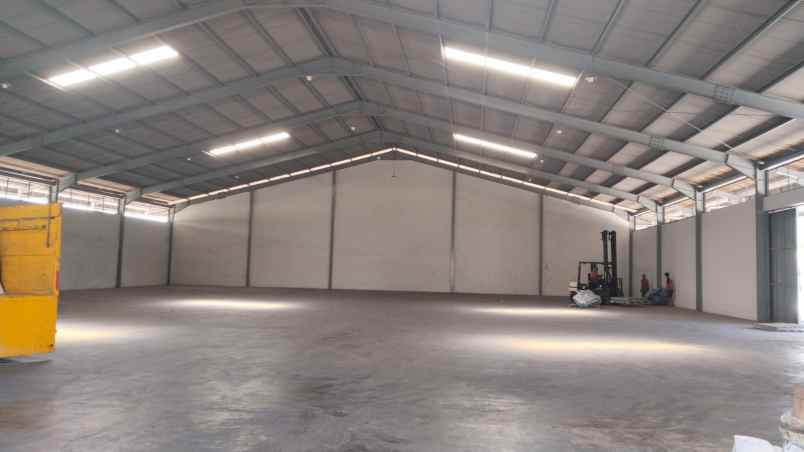 gudang siap pakai di semper cilincing jakarta utara