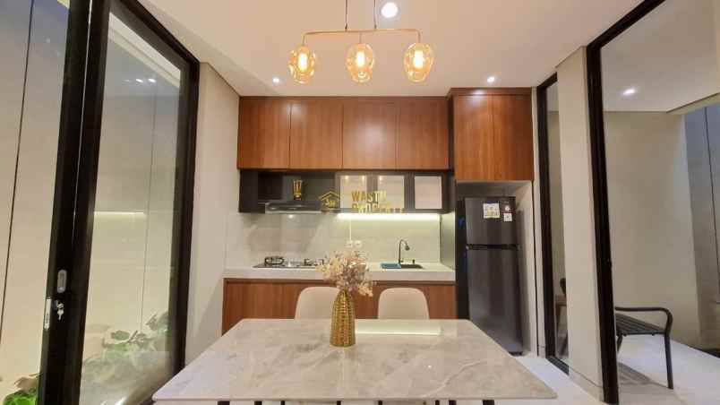 hunian eksklusif 2 lantai full furnish di maguwoharjo