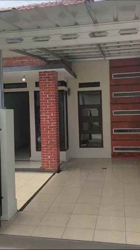 jual cepat hanya 350 jt rumah komersil siap huni