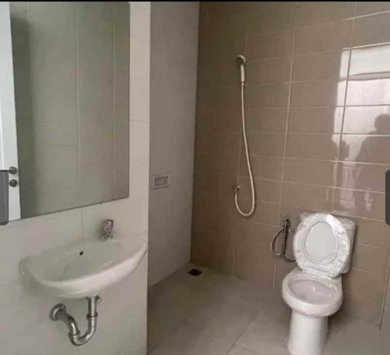 jual ruko la riviera pik2 hadap boulevard