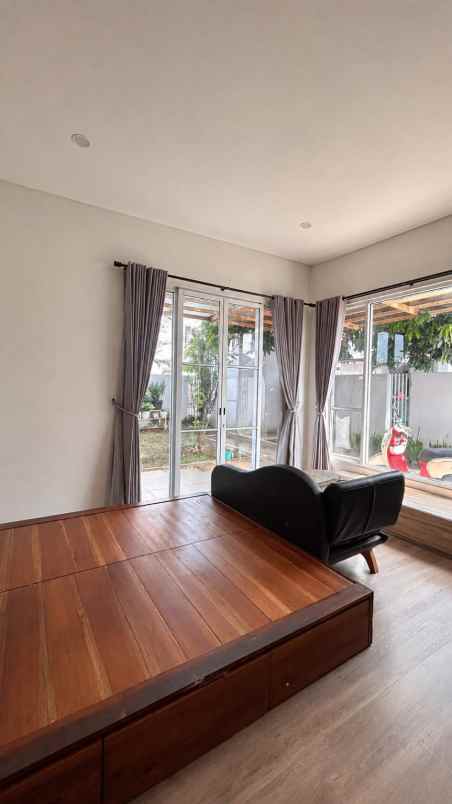 jual rumah mewah 2 lantai 470m dijatisampurna ekasi
