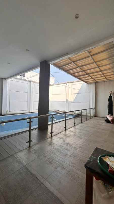 jual rumah mewah 2 lantai 470m dijatisampurna ekasi