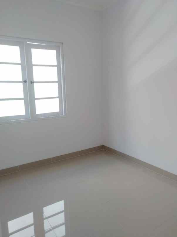 jual rumah siap huni kota wisata cibubur
