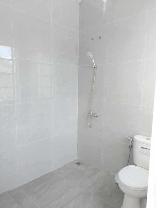 jual rumah siap huni kota wisata cibubur