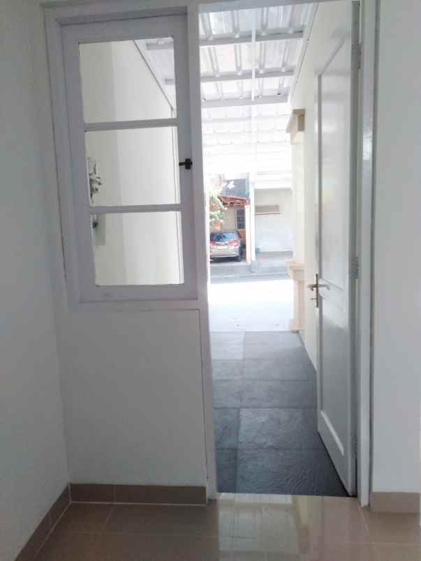 jual rumah siap huni kota wisata cibubur