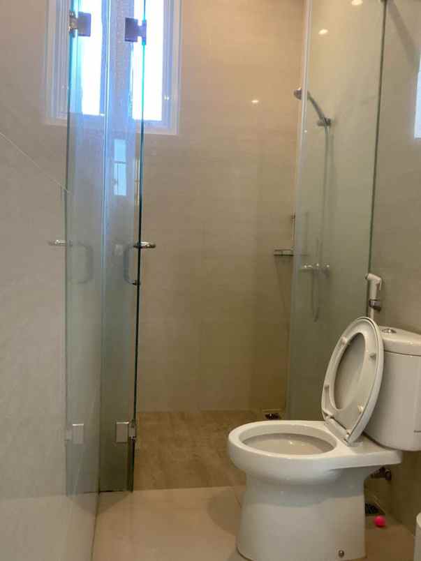 klampis semolo rumah minimalis 2 lantai siap huni